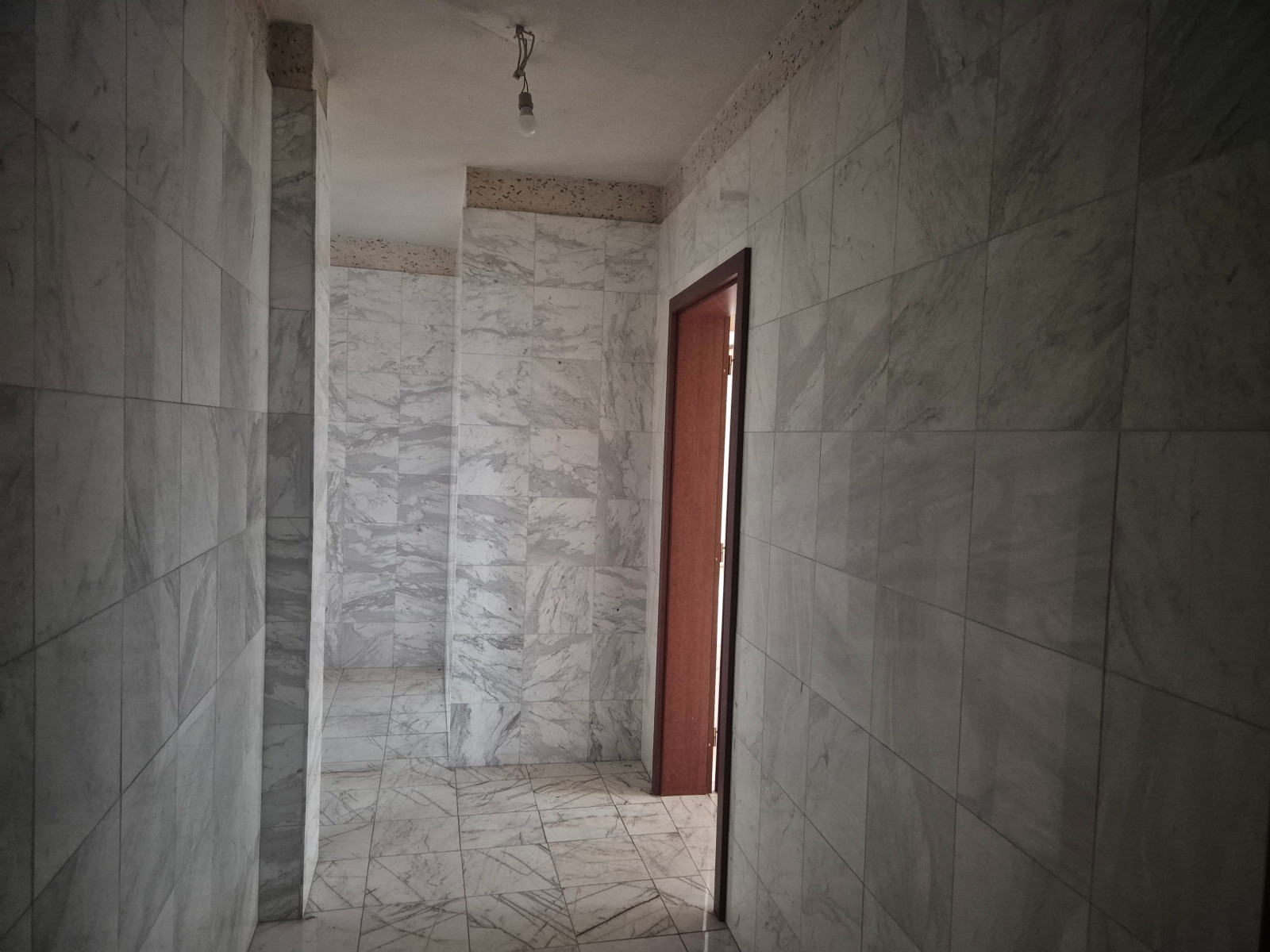 Продава 3-СТАЕН, гр. Велико Търново, Зона Б, снимка 7 - Апартаменти - 53616004