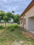 Продава КЪЩА, с. Скутаре, област Пловдив, снимка 2