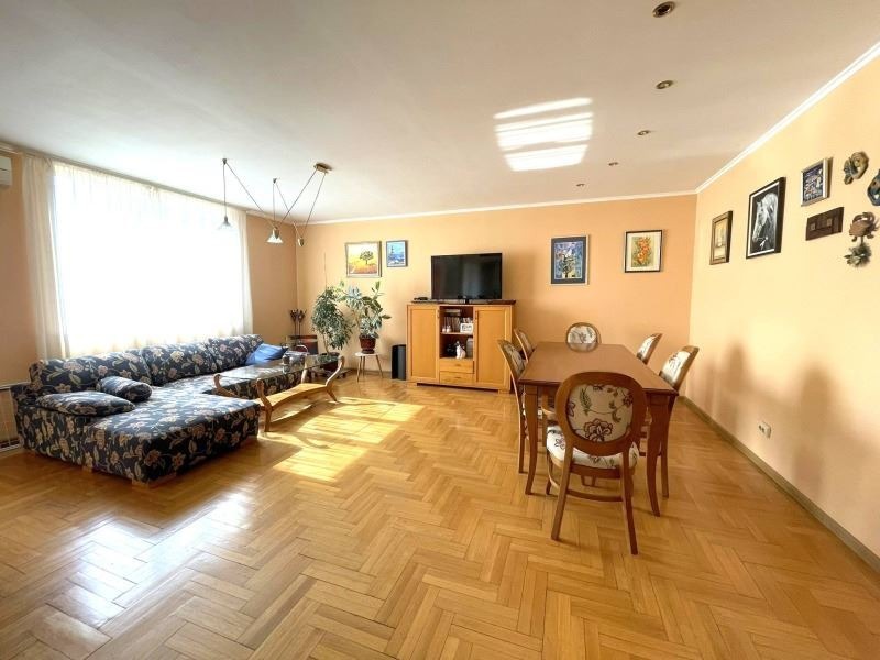 Na sprzedaż  2 sypialnie Warna , Briz , 105 mkw | 25303896