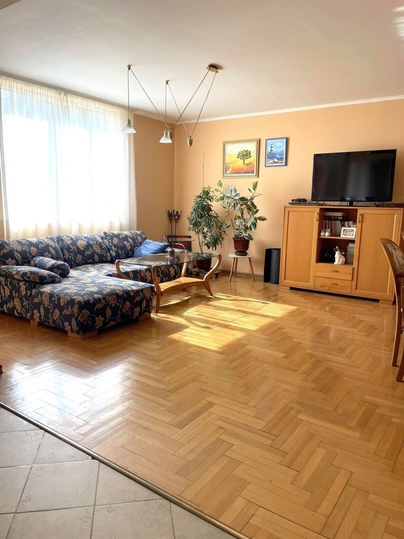 Na sprzedaż  2 sypialnie Warna , Briz , 105 mkw | 25303896 - obraz [3]