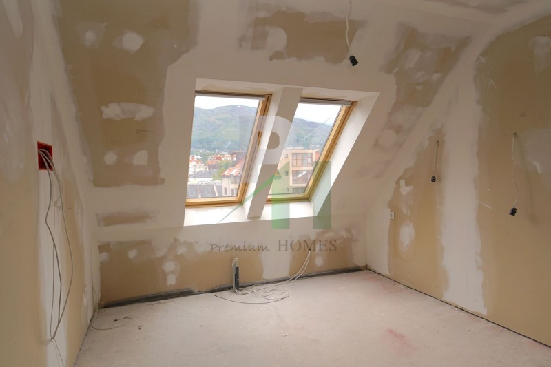 Till salu  Etagevåning Sofia , Manastirski livadi , 215 kvm | 55078906 - bild [7]