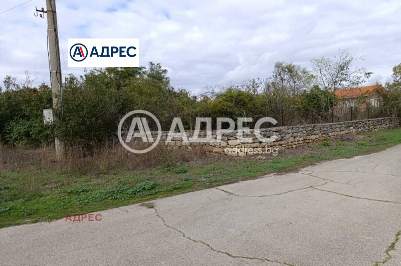 Продава ПАРЦЕЛ, с. Чайка, област Варна