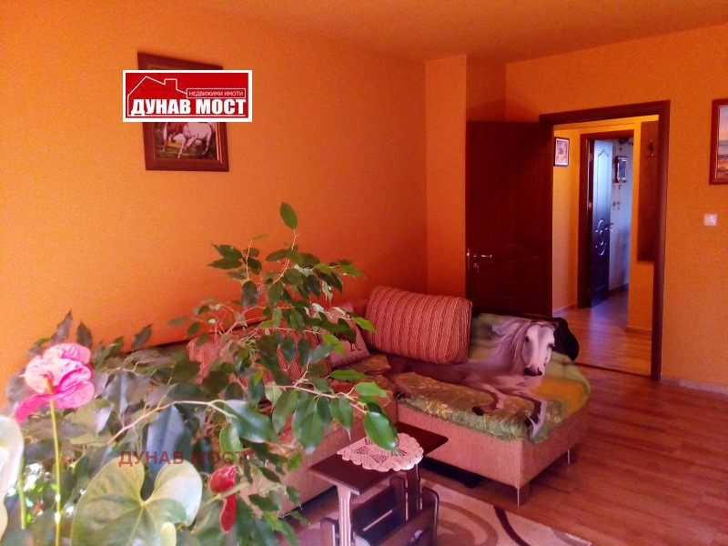 Продава  3-стаен град Русе , Възраждане , 82 кв.м | 51340966 - изображение [3]