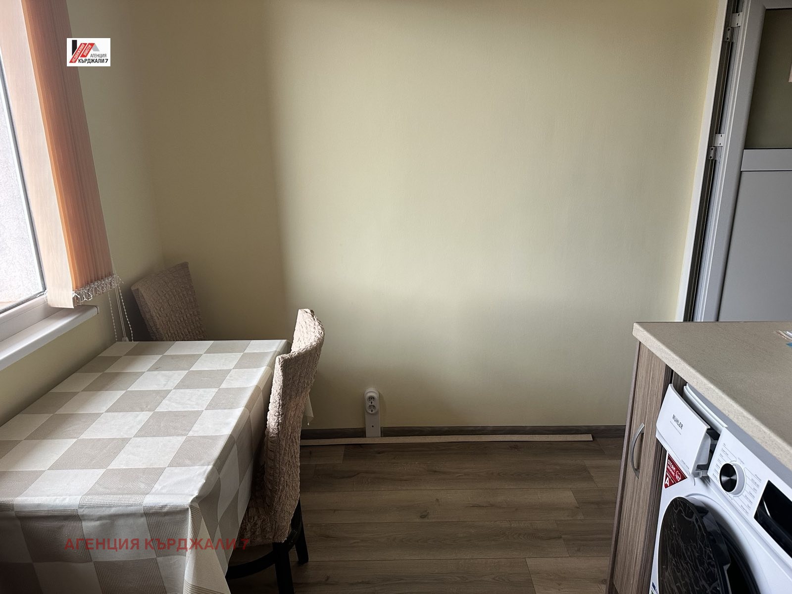 Продава 2-СТАЕН, гр. Кърджали, Възрожденци, снимка 9 - Апартаменти - 53678565