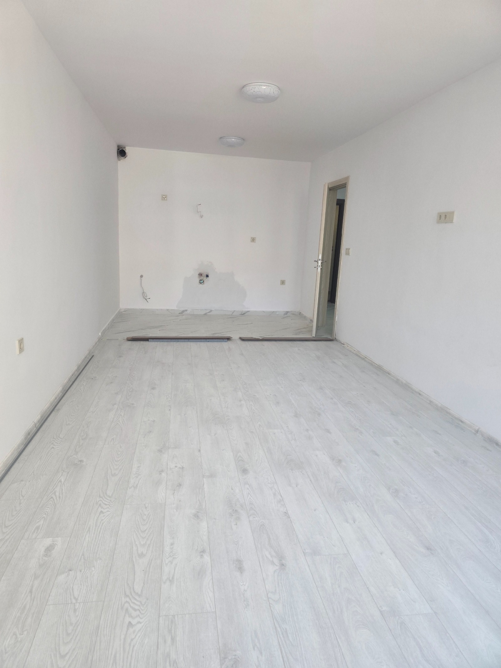 Продава 2-СТАЕН, гр. Поморие, област Бургас, снимка 9 - Апартаменти - 55181906