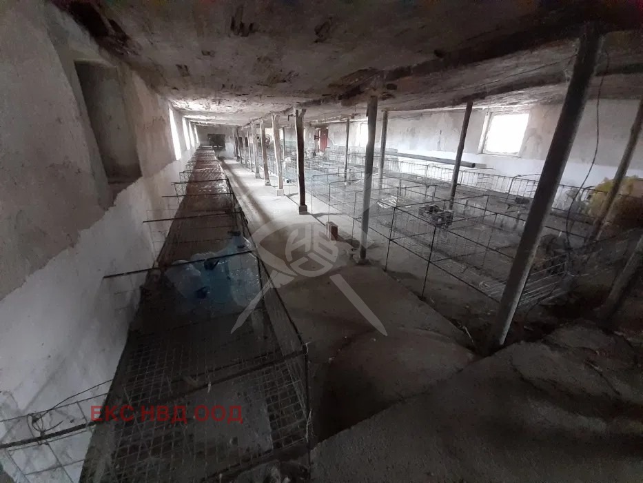 Продава ПРОМ. ПОМЕЩЕНИЕ | Imot.bg — изображение 2