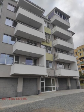 1 chambre Jeleznik - tsentar, Stara Zagora 1