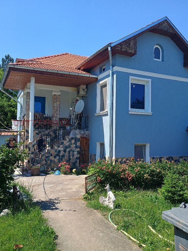 Продава КЪЩА, с. Ясен, област Плевен, снимка 5 - Къщи - 52779592