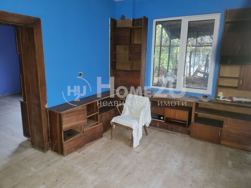 Продава КЪЩА, гр. Ботевград, област София област, снимка 2 - Къщи - 52379631