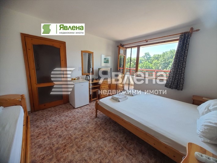 Продава ХОТЕЛ, с. Синеморец, област Бургас, снимка 12 - Хотели - 55138800