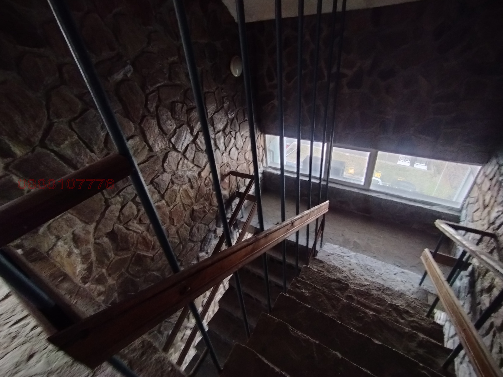 Продава ОФИС, гр. Дупница, област Кюстендил, снимка 8 - Офиси - 55838344