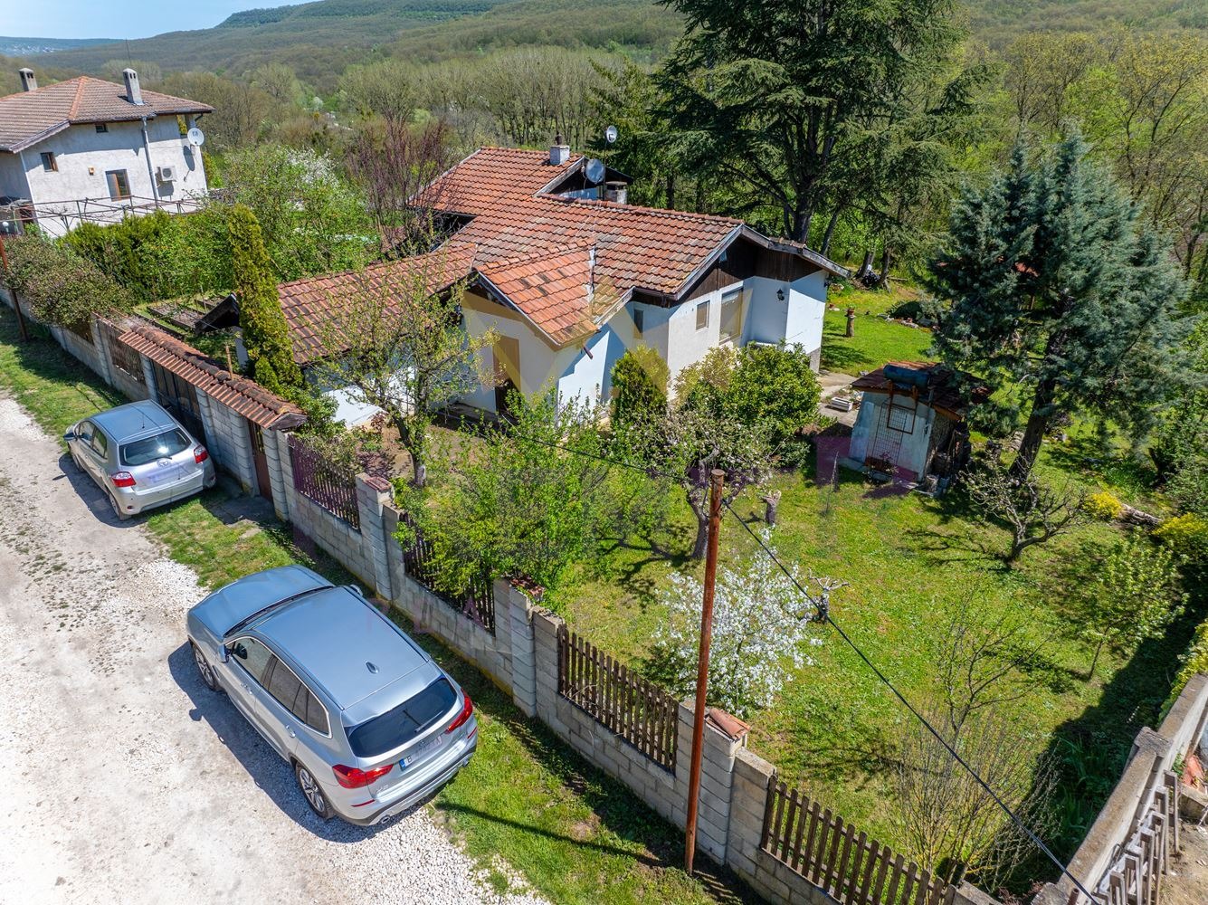 Продава КЪЩА, с. Долище, област Варна, снимка 2 - Къщи - 54601150