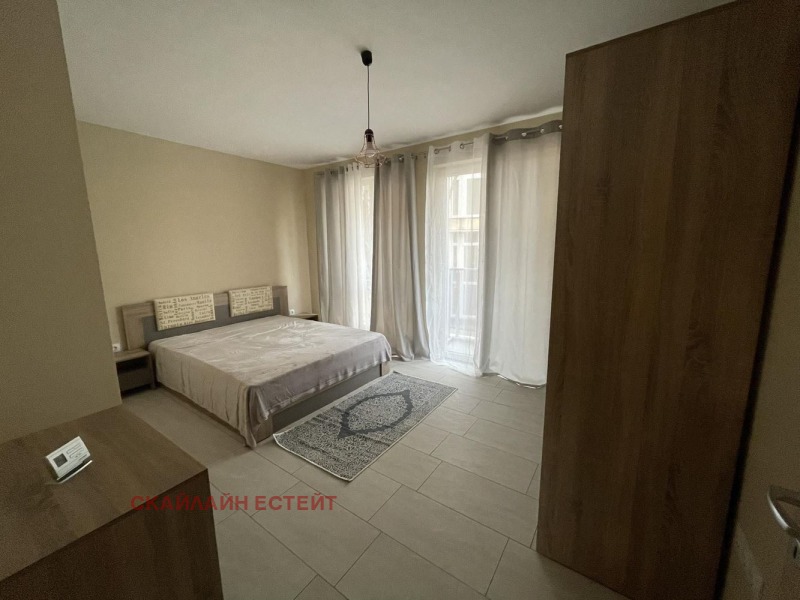 Продава 3-СТАЕН, гр. София, Гео Милев