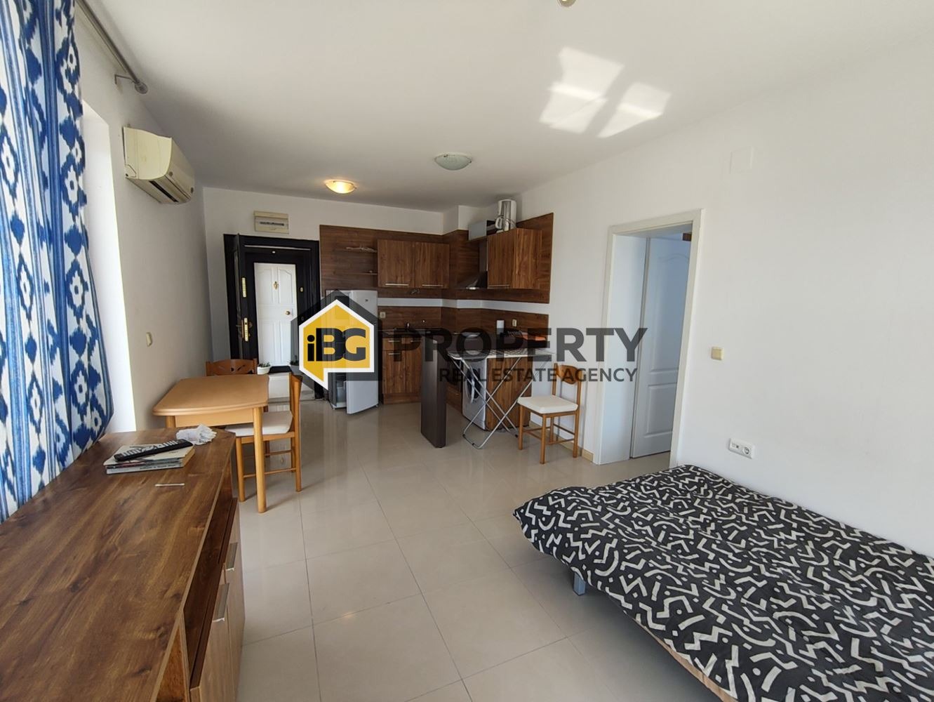 Продава 2-СТАЕН, гр. Бяла, област Варна, снимка 2 - Апартаменти - 54114700