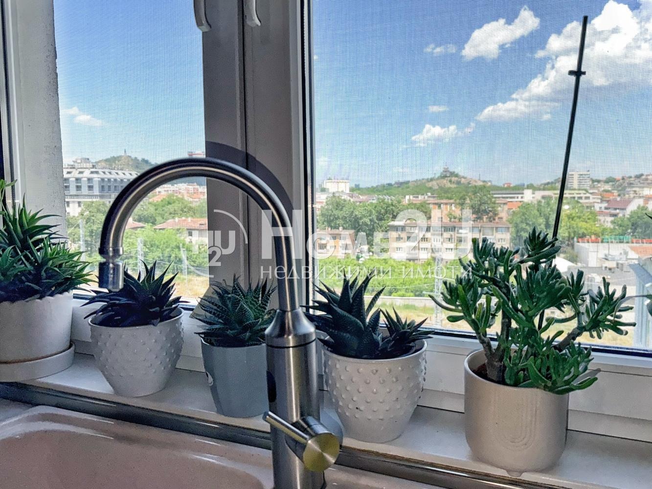 Продава 4-СТАЕН, гр. Пловдив, Въстанически, снимка 2 - Апартаменти - 54718028