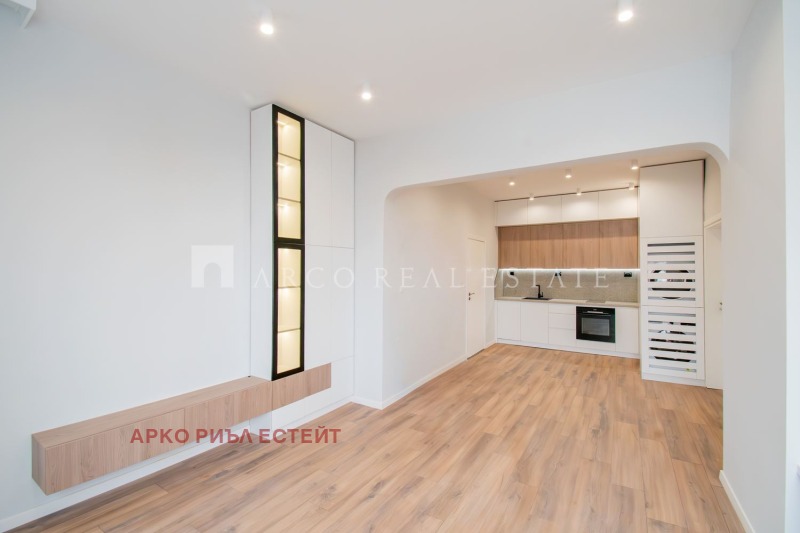 Продава 4-СТАЕН в град София, Център - 83 кв.м / 379 000 € » 741 259.57 лв., АРКО РИЪЛ ЕСТЕЙТ