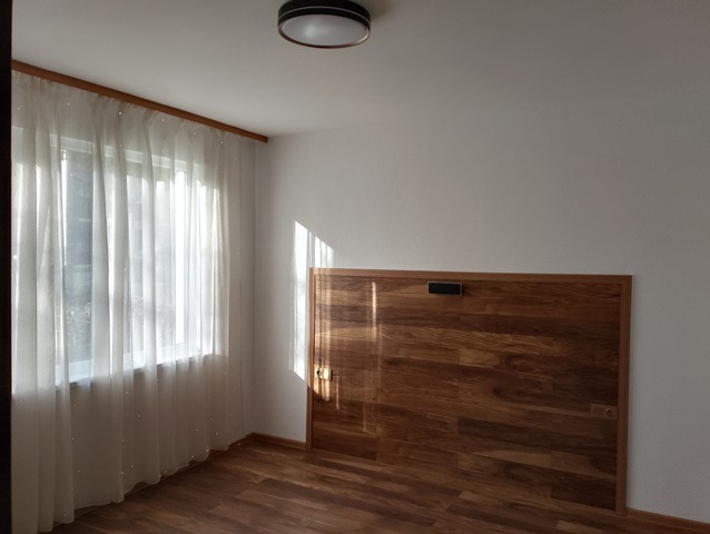 Продава  2-стаен град Плевен , Широк център , 66 кв.м | 80989247