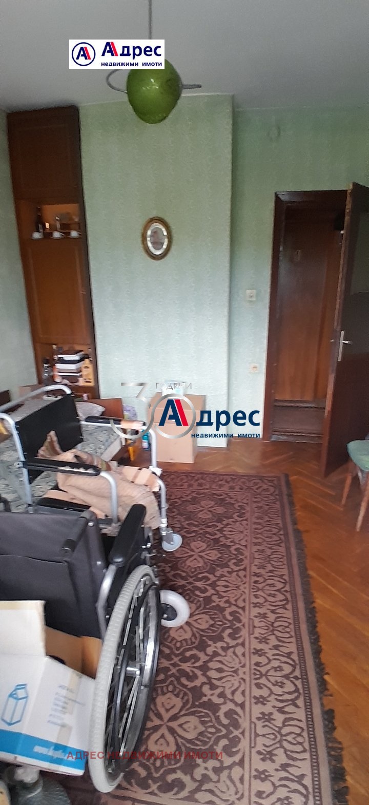 Продава 4-СТАЕН, гр. Велико Търново, Център, снимка 3 - Aпартаменти - 45620612