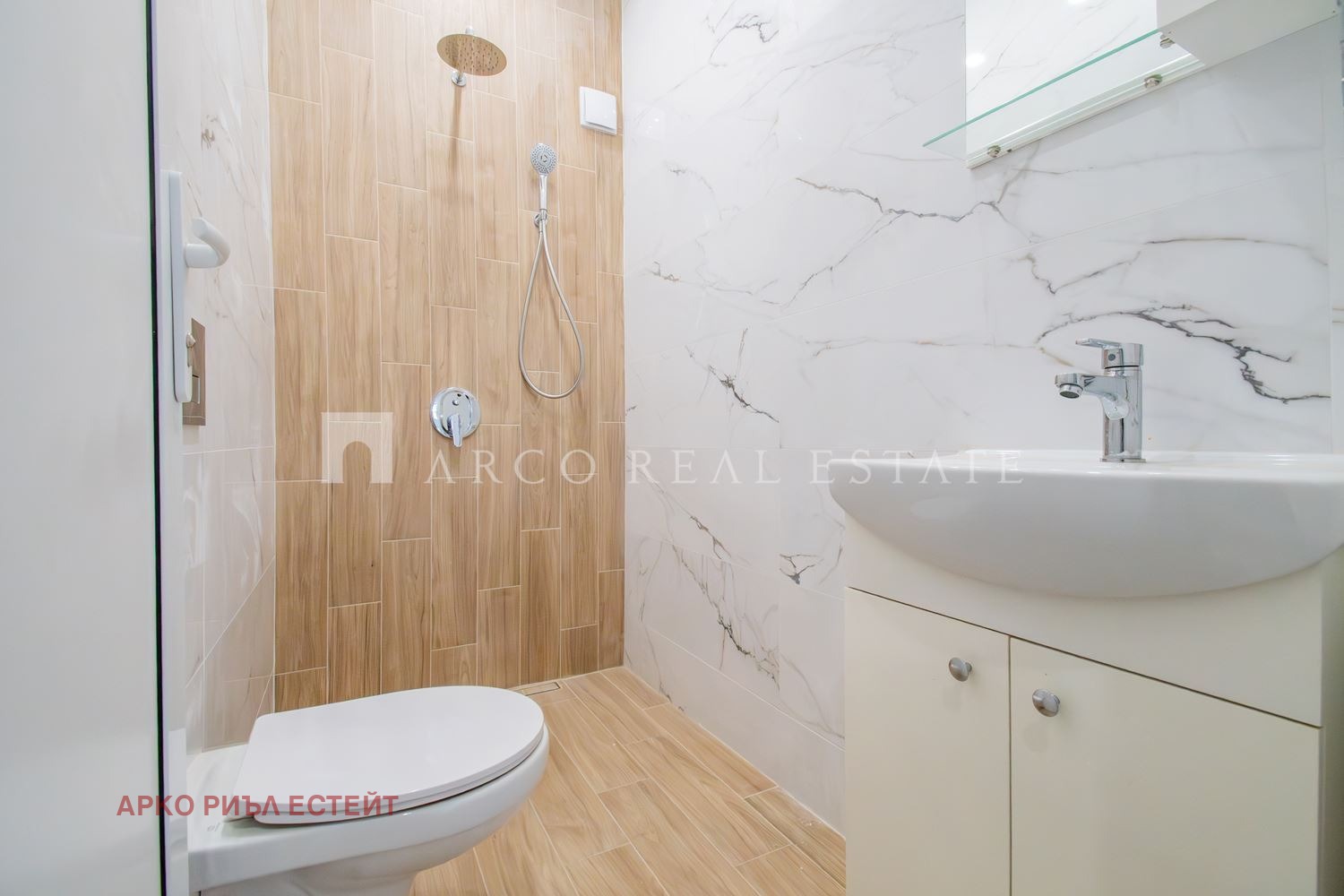 Продава 4-СТАЕН, гр. София, Център, снимка 12 - Апартаменти - 54356141