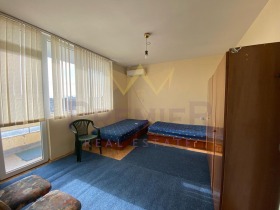 3 sovrum Centar, Varna
