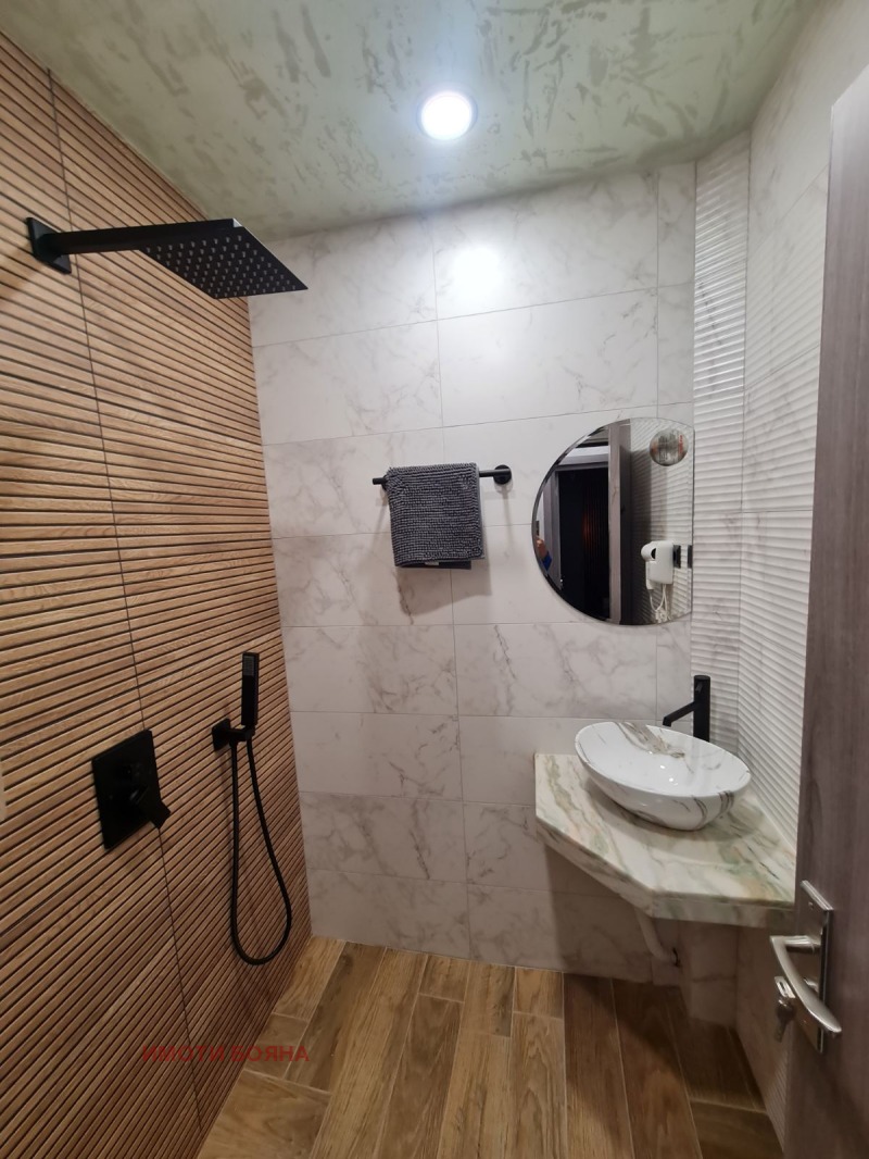 Продава  3-стаен град Русе , Алеи Възраждане , 80 кв.м | 42072243 - изображение [13]