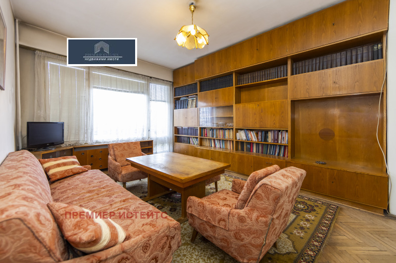 Продава 3-СТАЕН, град София, Борово • 183000 € / 357916.89 лв. • 15823111 1