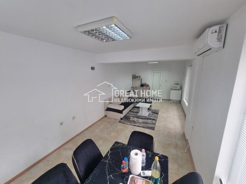 Продава  Офис град Търговище , Център , 90 кв.м | 77738425 - изображение [2]