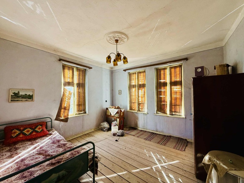 Продава  Къща област Пловдив , гр. Брезово , 130 кв.м | 43592512 - изображение [6]
