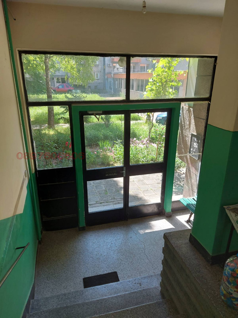 Продава 2-СТАЕН, гр. Русе, Възраждане, снимка 6 - Апартаменти - 52781856