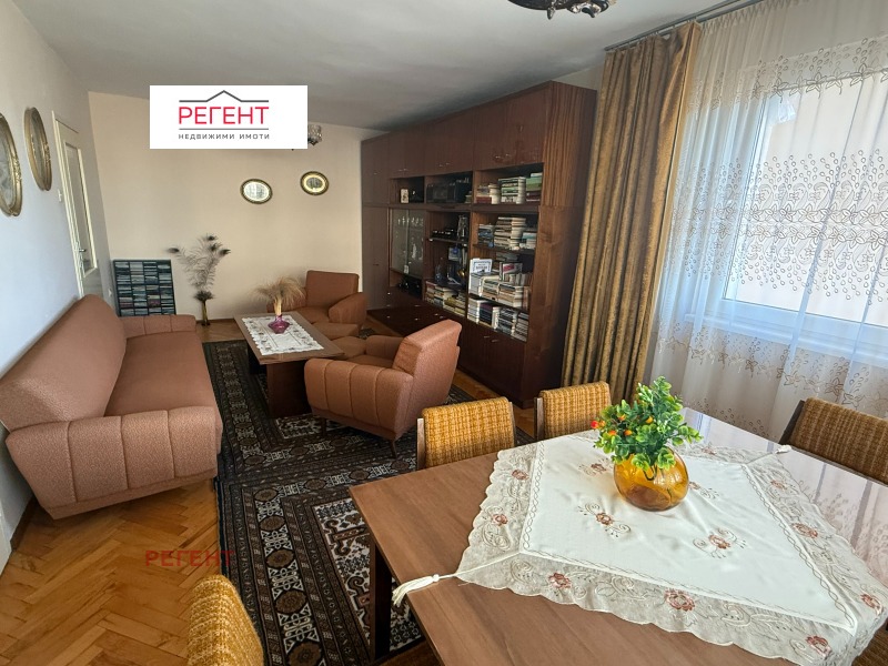 Продава 3-СТАЕН, гр. Габрово, Център, снимка 2 - Апартаменти - 52453035