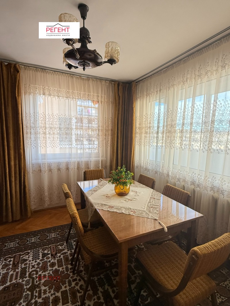 Продава 3-СТАЕН, гр. Габрово, Център, снимка 3 - Апартаменти - 52453035