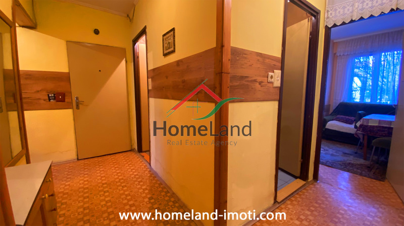 Продава МНОГОСТАЕН, град Пазарджик, Идеален център • 125000 € / 244478.75 лв. • 27908501 1