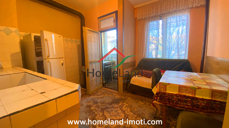 Продава МНОГОСТАЕН, гр. Пазарджик, Идеален център, снимка 4 - Апартаменти - 52532937