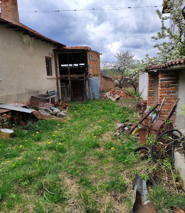 Продава КЪЩА, с. Радуил, област София област, снимка 6 - Къщи - 52781761