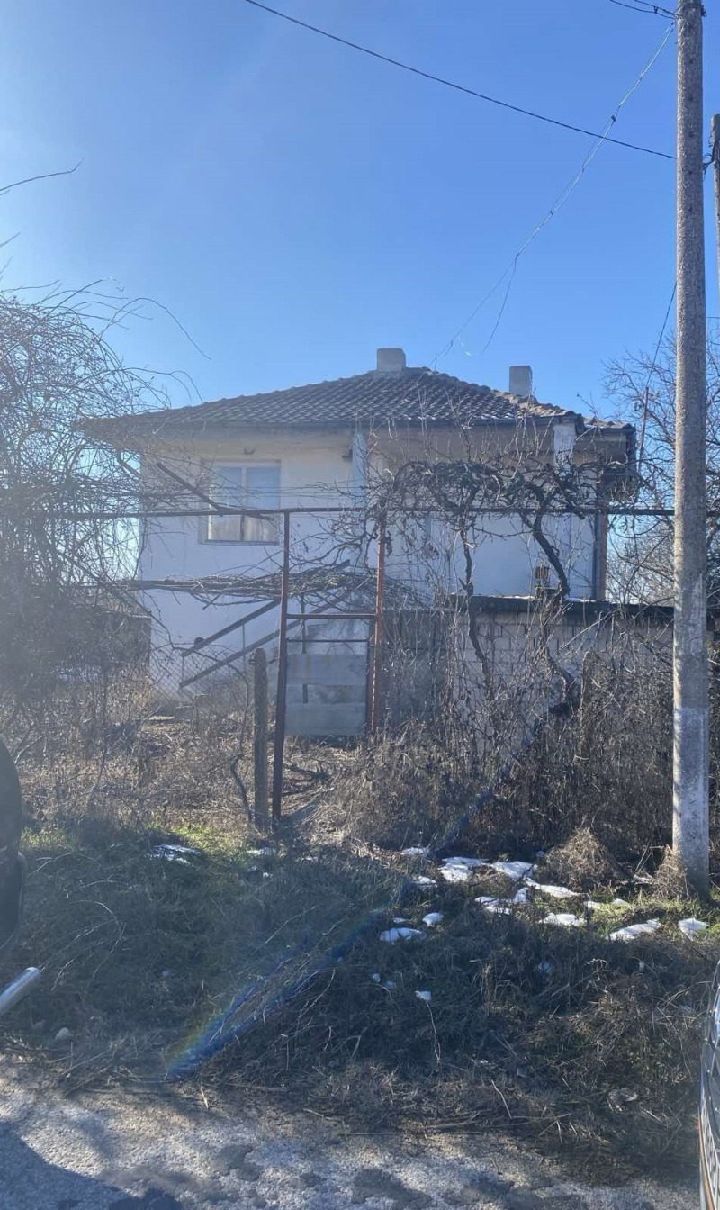 Продава КЪЩА, област Пловдив, с. Ръжево • 55000 € / 107570.65 лв. • 32215440 1