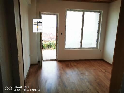 Продава КЪЩА, с. Божурец, област Добрич, снимка 7 - Къщи - 52693472