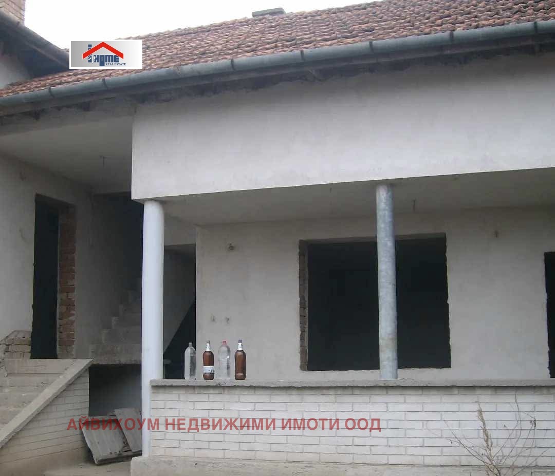 Продава КЪЩА, гр. Тръстеник, област Плевен, снимка 2 - Къщи - 50685014