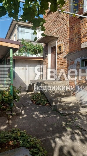 Продава ЕТАЖ ОТ КЪЩА, гр. Сопот, област Пловдив, снимка 5 - Етаж от къща - 55828734