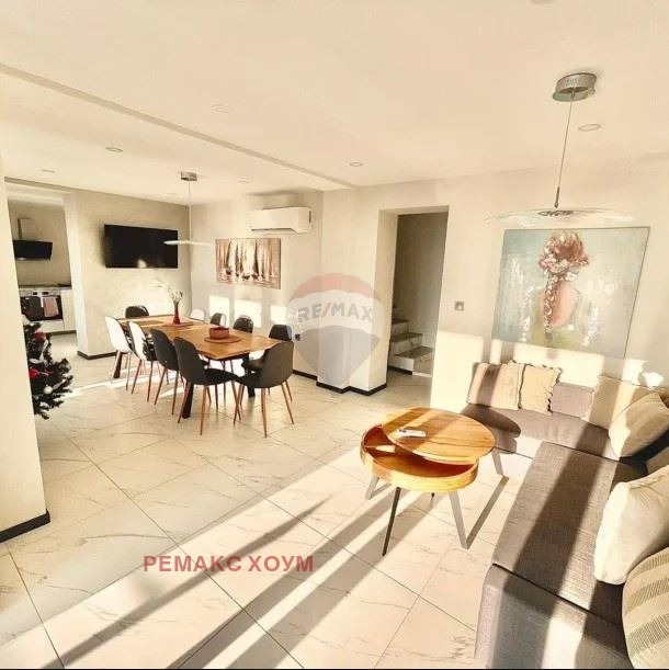 Продава КЪЩА, гр. Балчик, област Добрич, снимка 5 - Къщи - 52155158