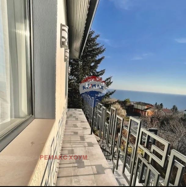 Продава КЪЩА, гр. Балчик, област Добрич, снимка 2 - Къщи - 52155158