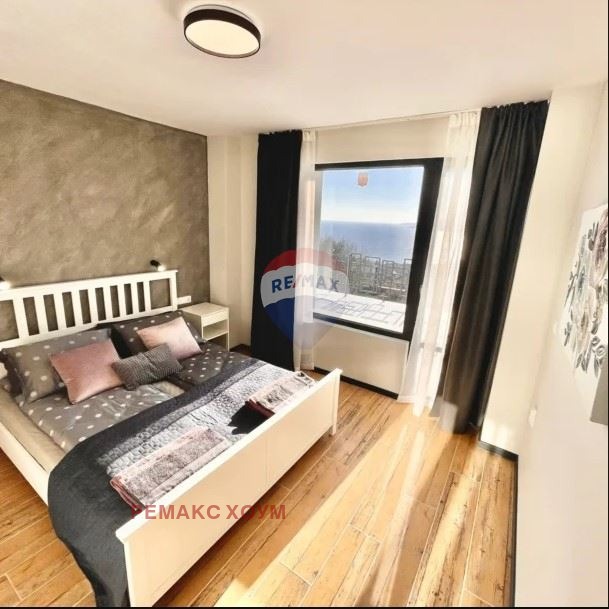 Продава КЪЩА, гр. Балчик, област Добрич, снимка 12 - Къщи - 52155158