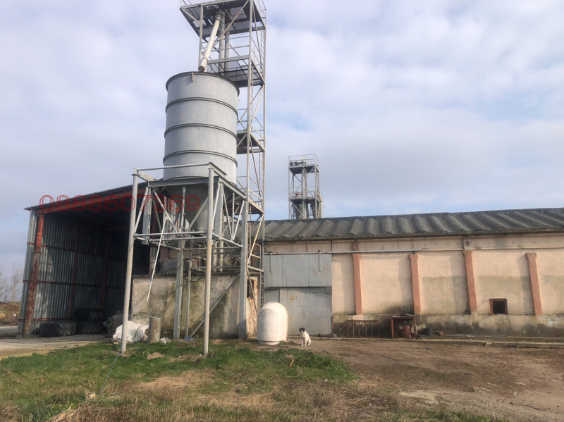Продава  Пром. помещение област Добрич , с. Раковски , 4900 кв.м | 38746313 - изображение [7]