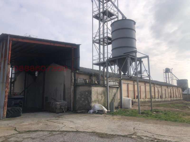 Продава  Пром. помещение област Добрич , с. Раковски , 4900 кв.м | 38746313 - изображение [5]