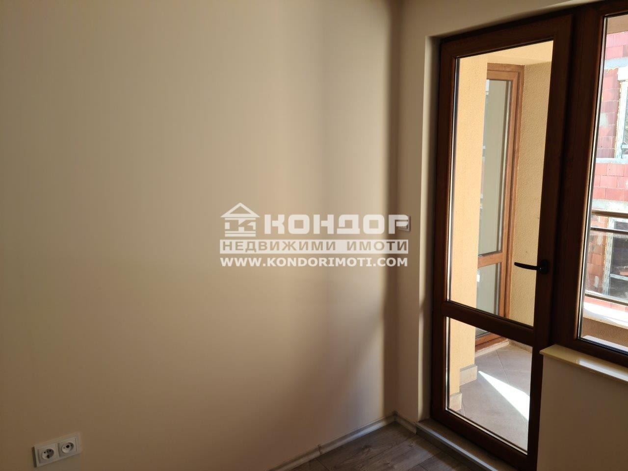 Продава 2-СТАЕН, гр. Пловдив, Кючук Париж, снимка 2 - Апартаменти - 54630377