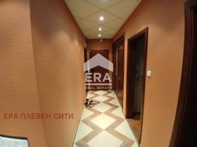 Продава 3-стаен