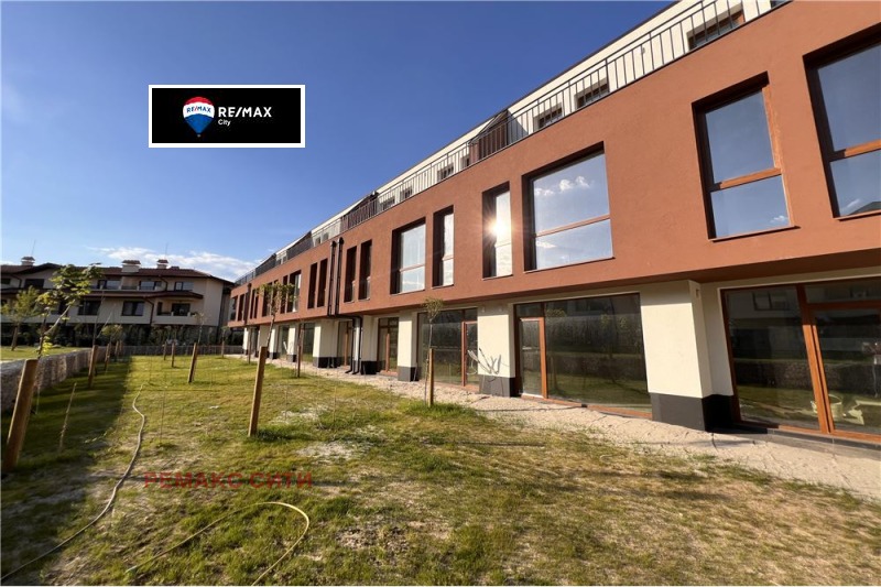 Продава  Къща град София , м-т Камбаните , 276 кв.м | 78750439 - изображение [2]