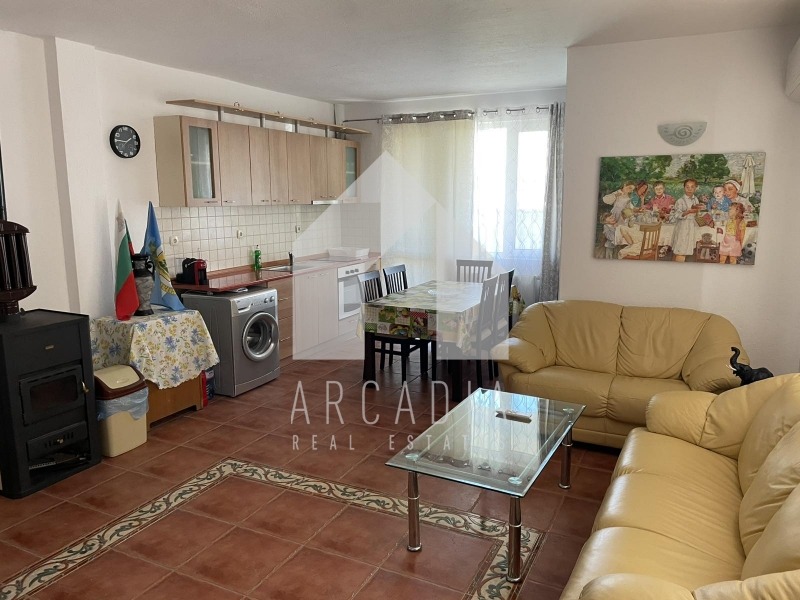 Продава КЪЩА, гр. Пловдив, Гагарин, снимка 4 - Къщи - 54124996