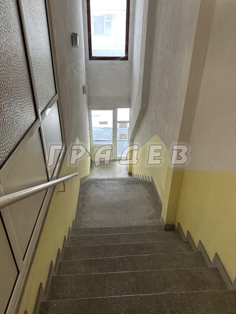 Na prodej  Studio Ruse , Vazraždane , 30 m2 | 26736487 - obraz [6]