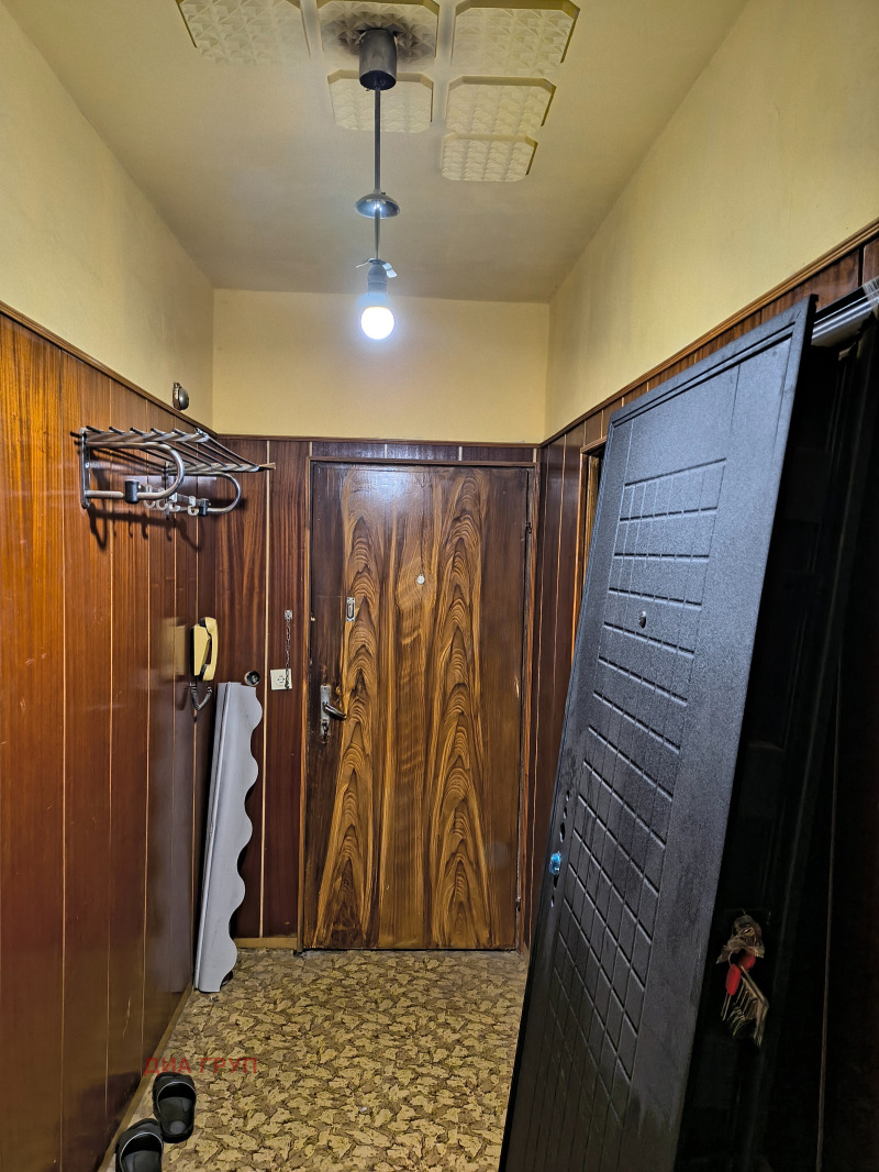 Продава  1 slaapkamer Gabrovo , Trendafil 2 , 63 кв.м | 84642916 - изображение [2]