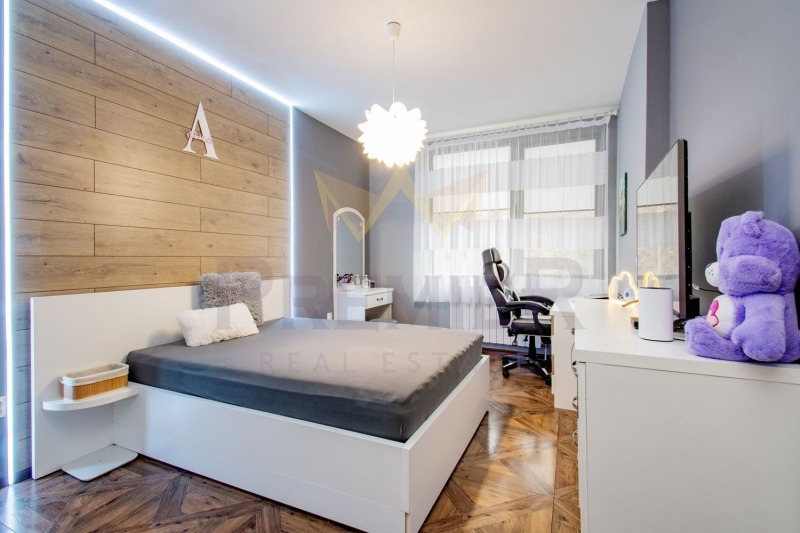 Till salu  3 sovrum Sofia , Knjajevo , 200 kvm | 57551344 - bild [9]